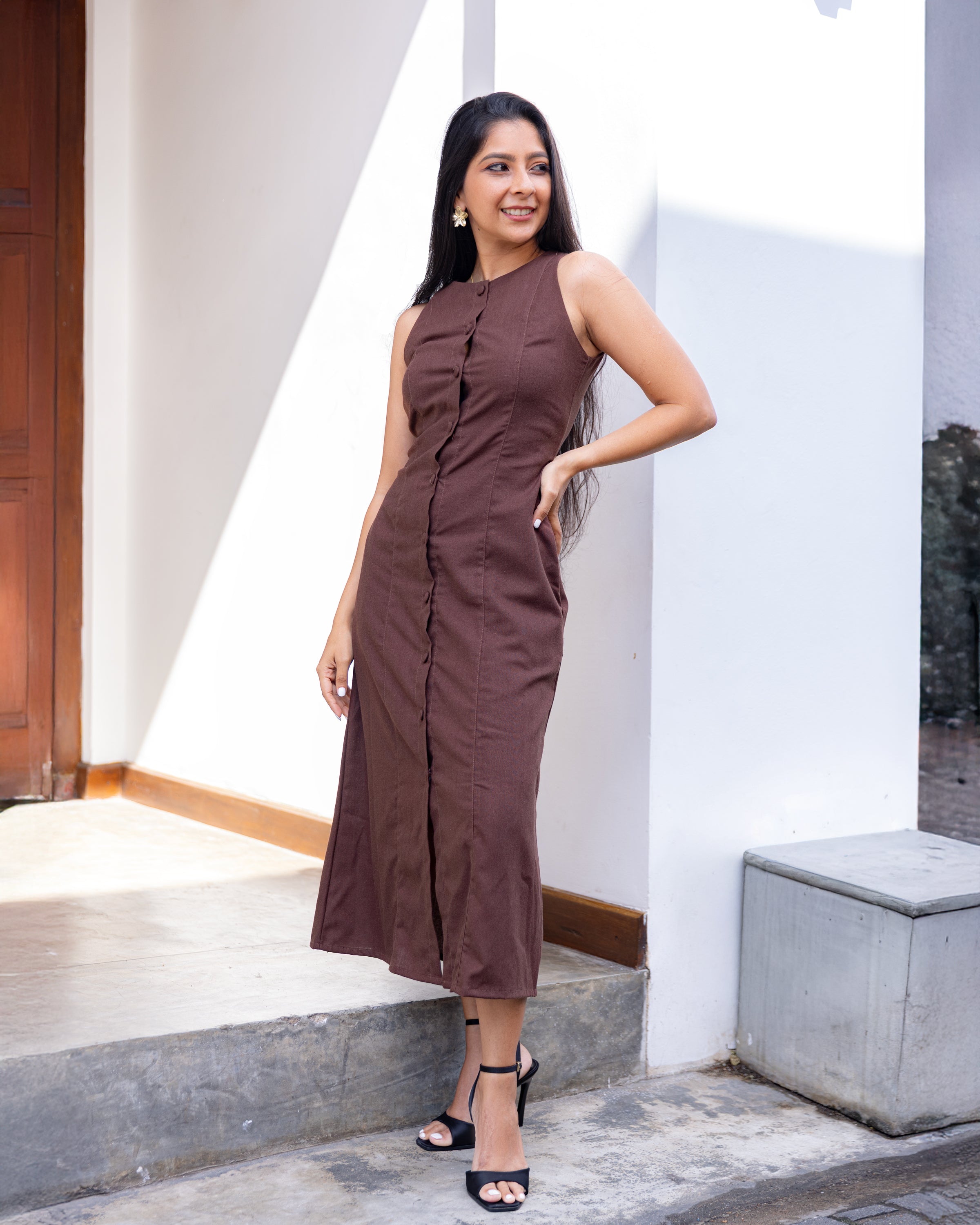 Aheli Linen Button down Dress - Coco Brown