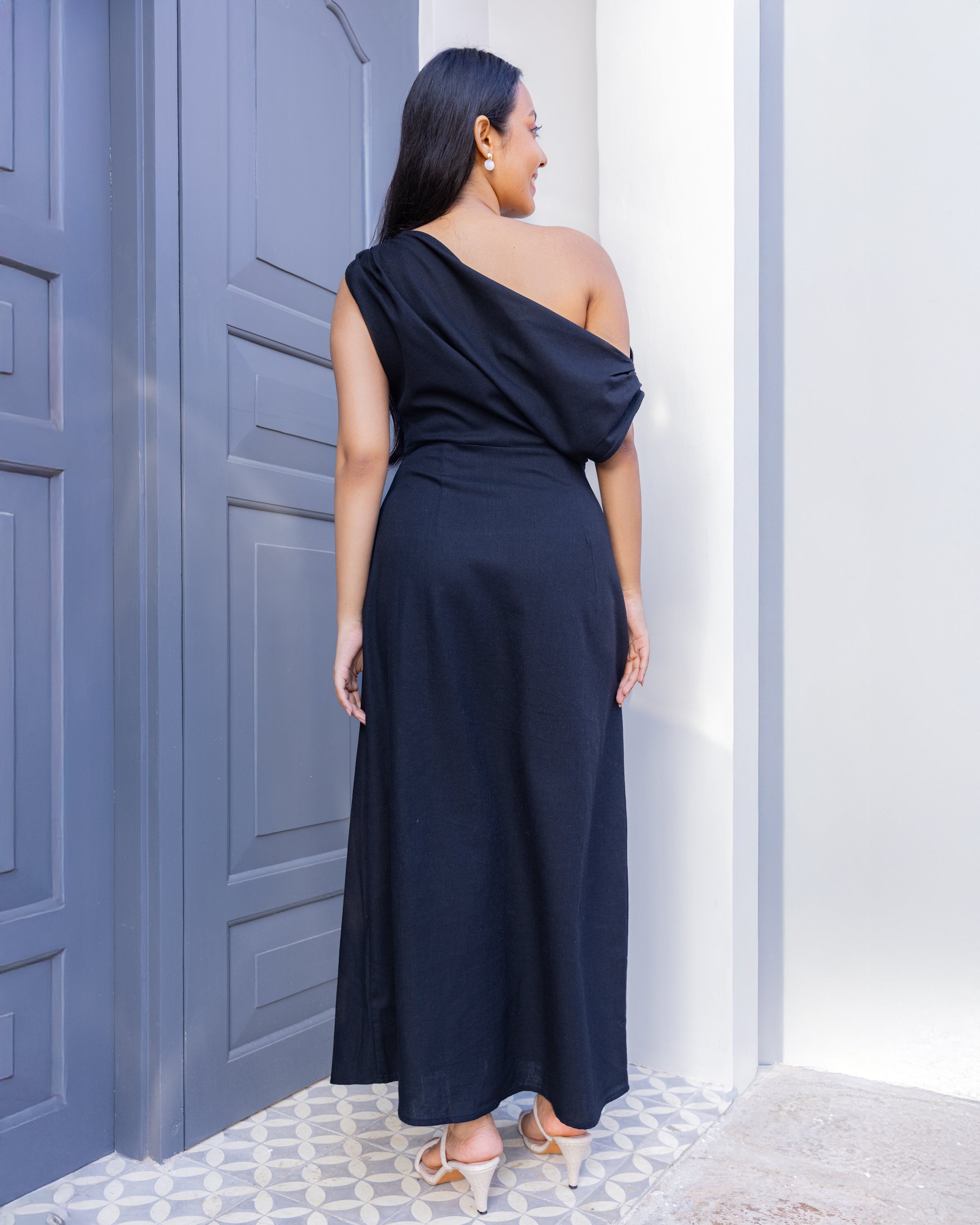 Lilith Off Shoulder Maxi Dress - Black