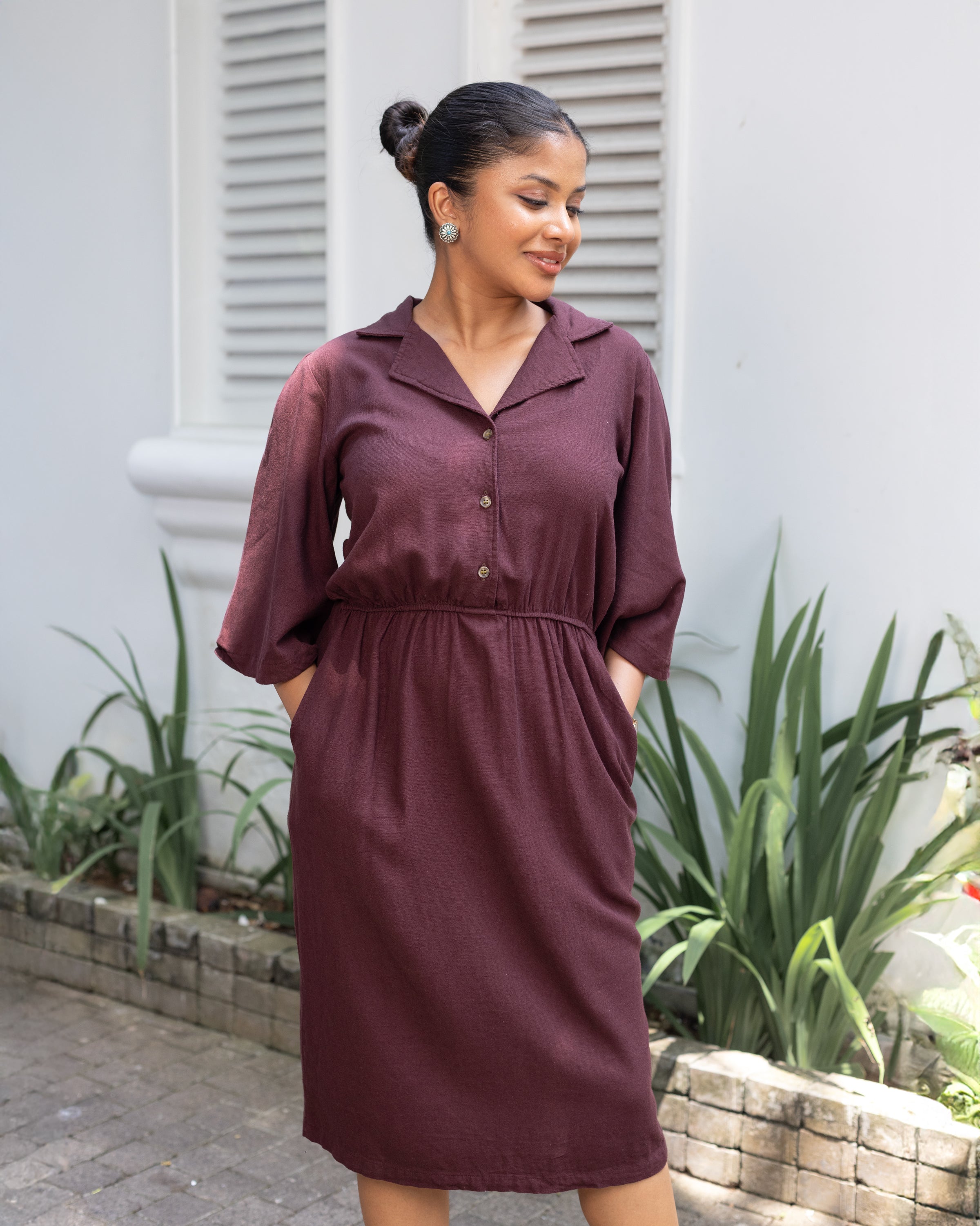 linen midi dress brown Kiyonna Women's Essential Wrap Dress Black Size 5X main image 1