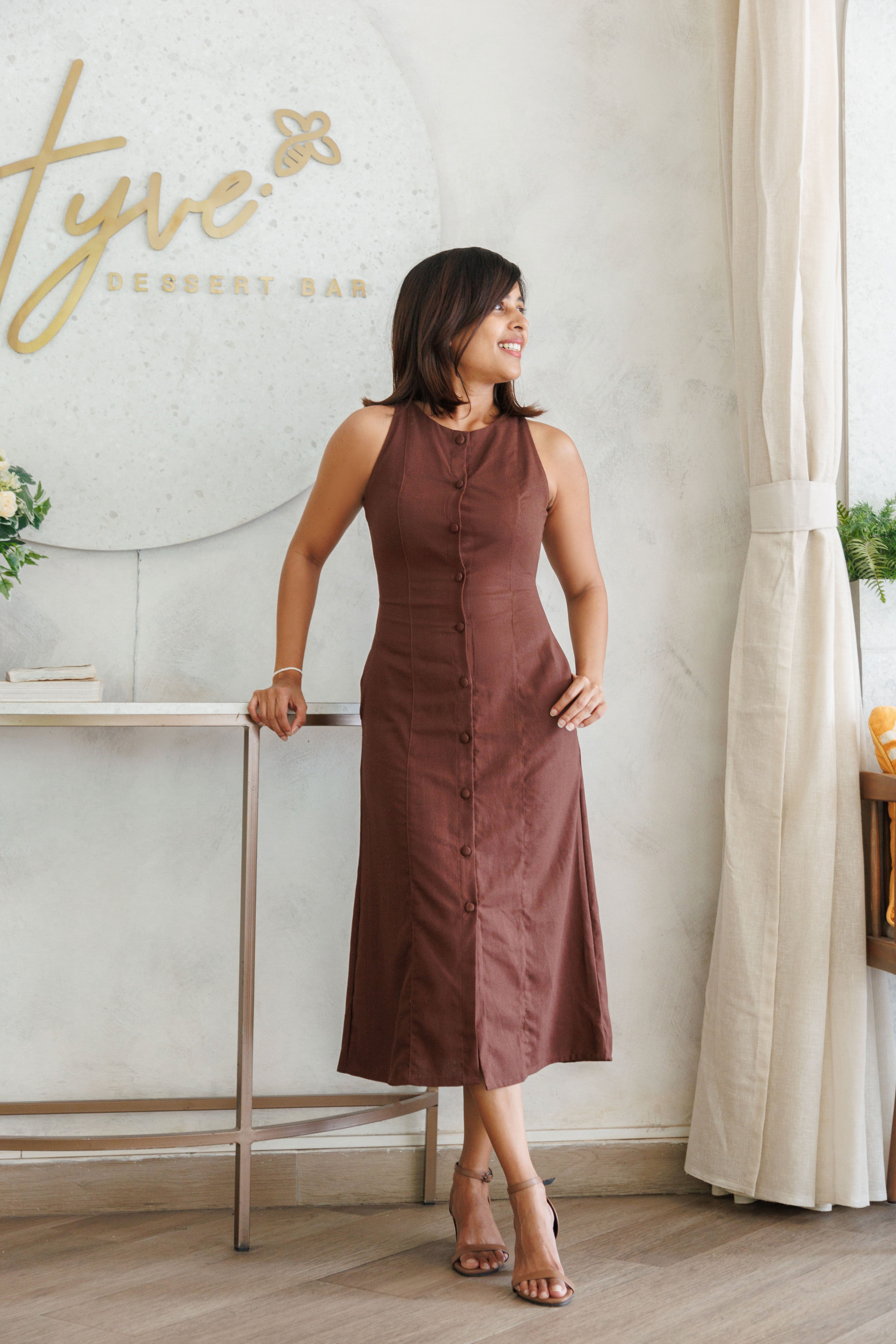 Aheli Linen Button down Dress - Coco Brown