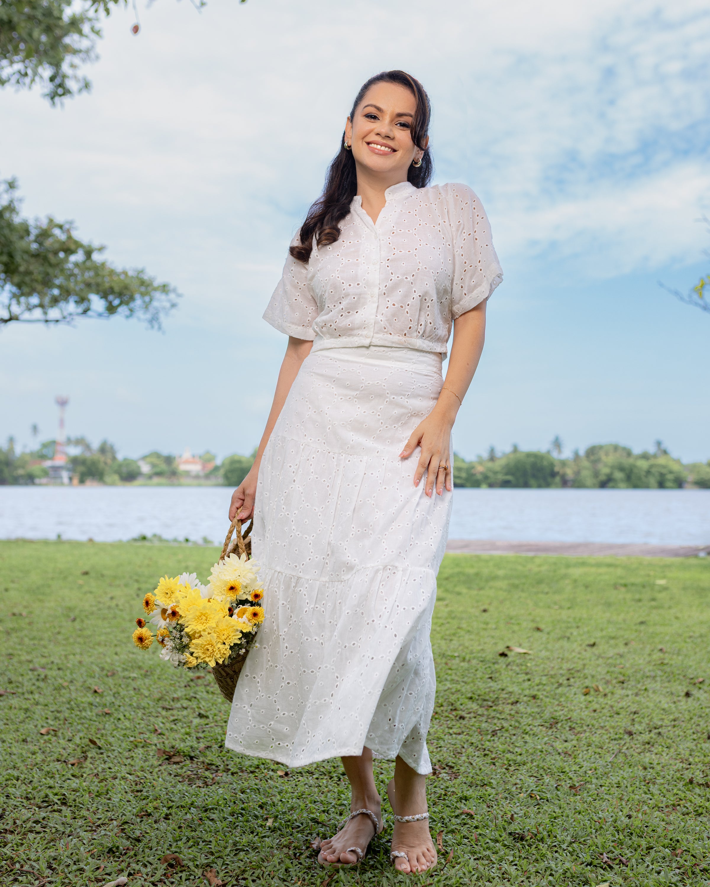 Stalee cutlon flare Skirt - White