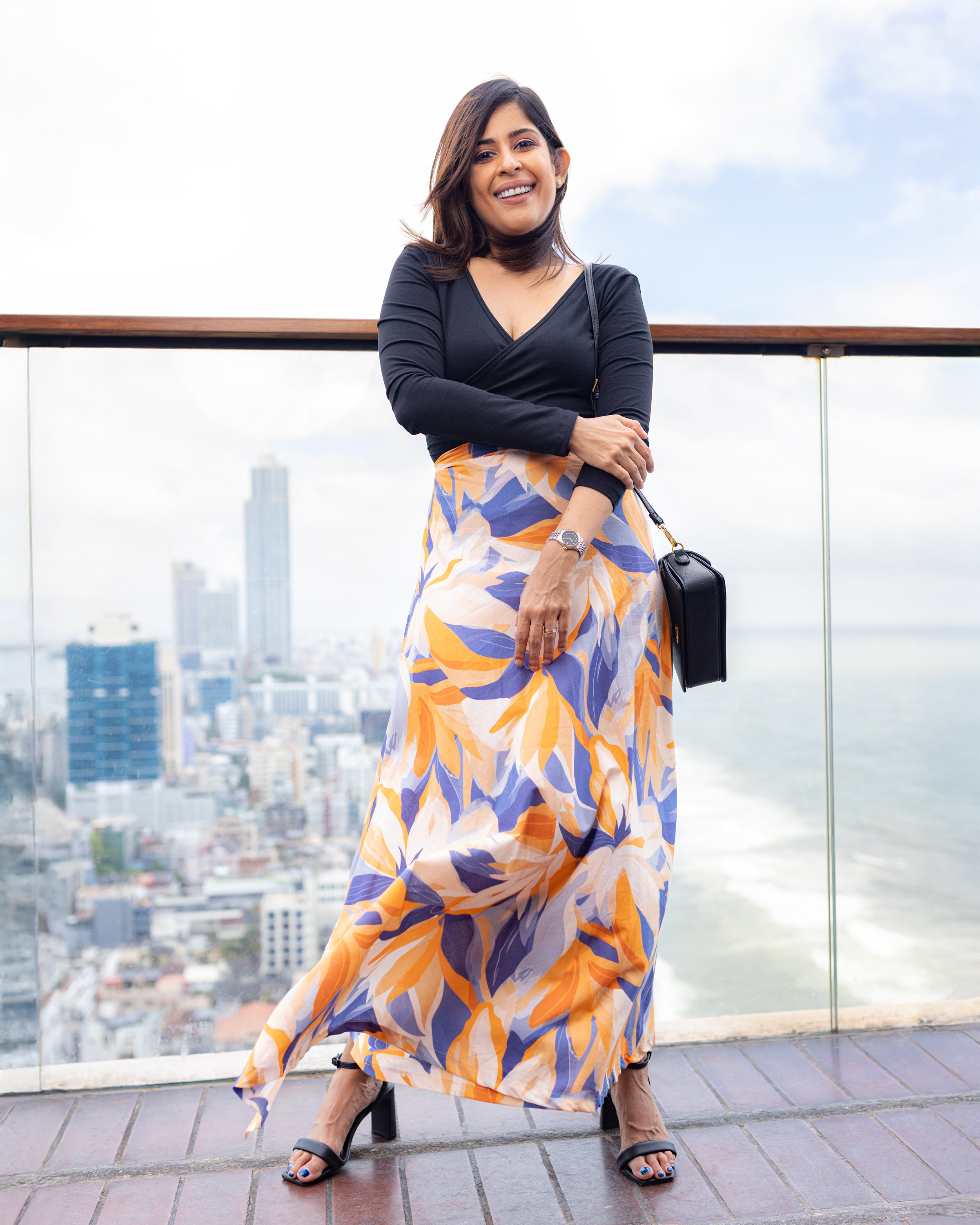 Greta Sleeved Bodysuit -Black