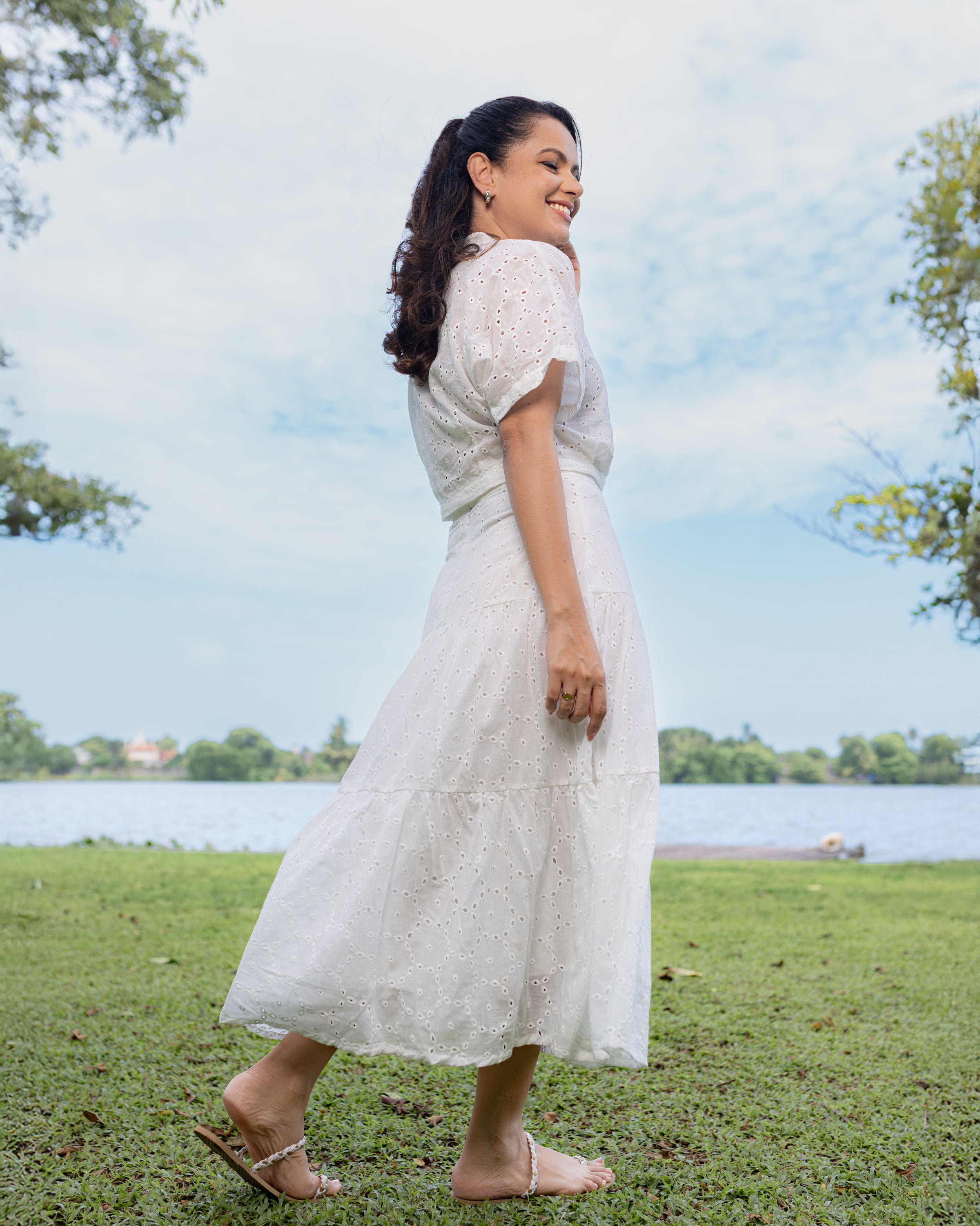 Stalee cutlon flare Skirt - White