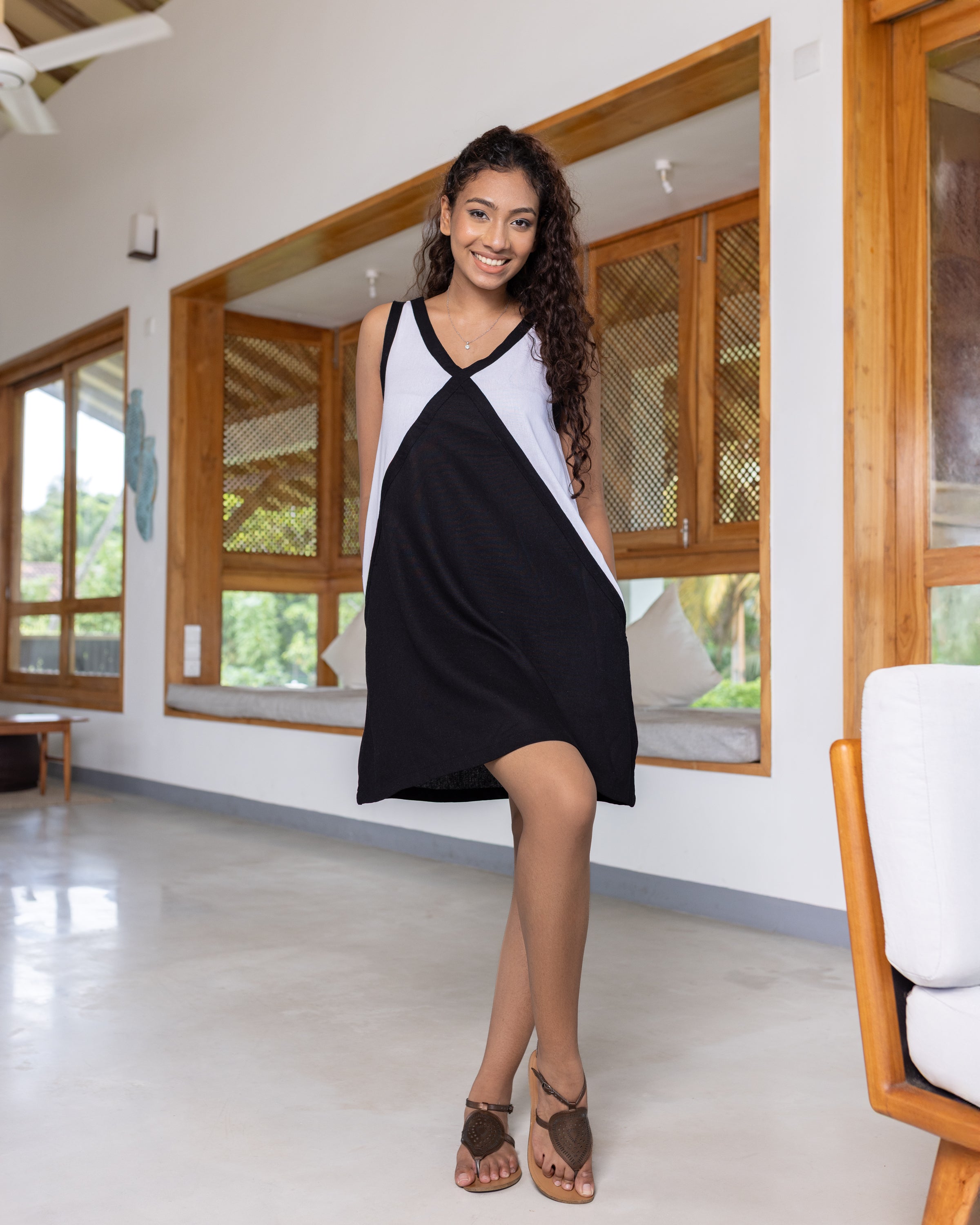 Billie Two Toned Casual Linen Dress - Black