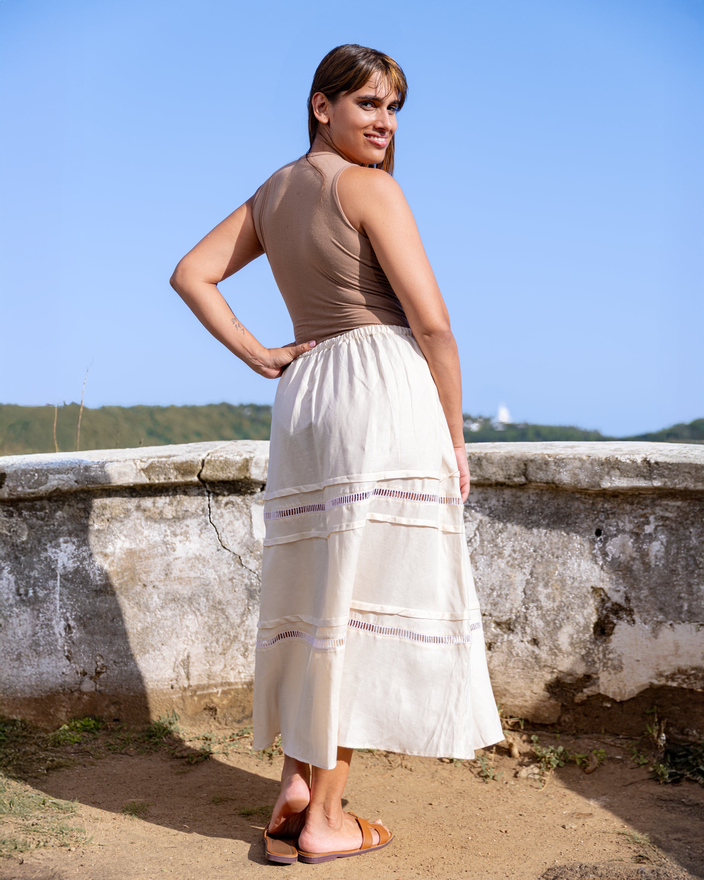 Seda Lace Detailed Pintuk Midi Skirt - Beige