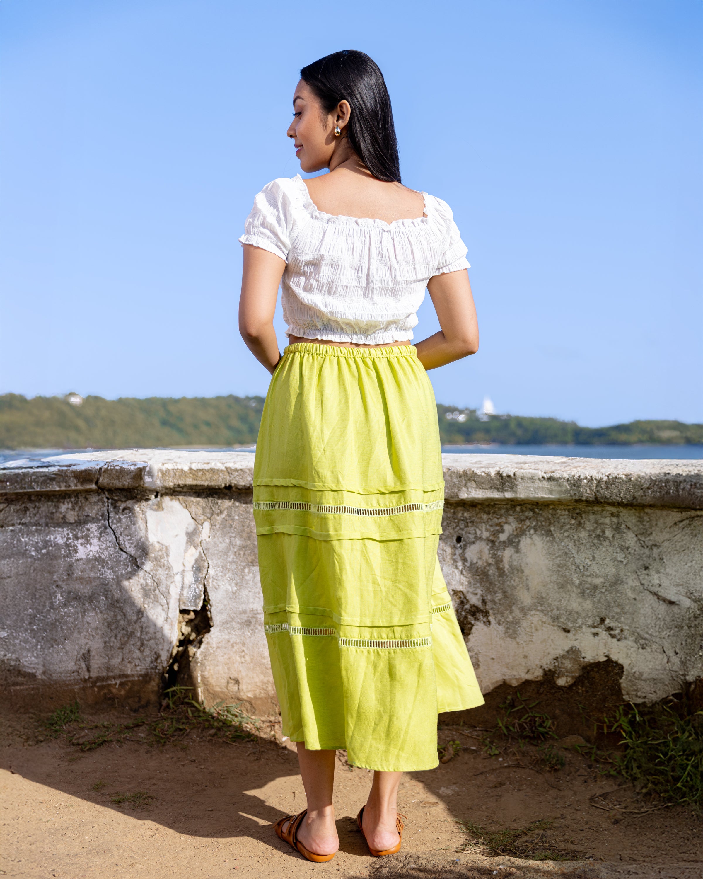 Seda Lace Detailed Pintuk Midi Skirt - Lemon