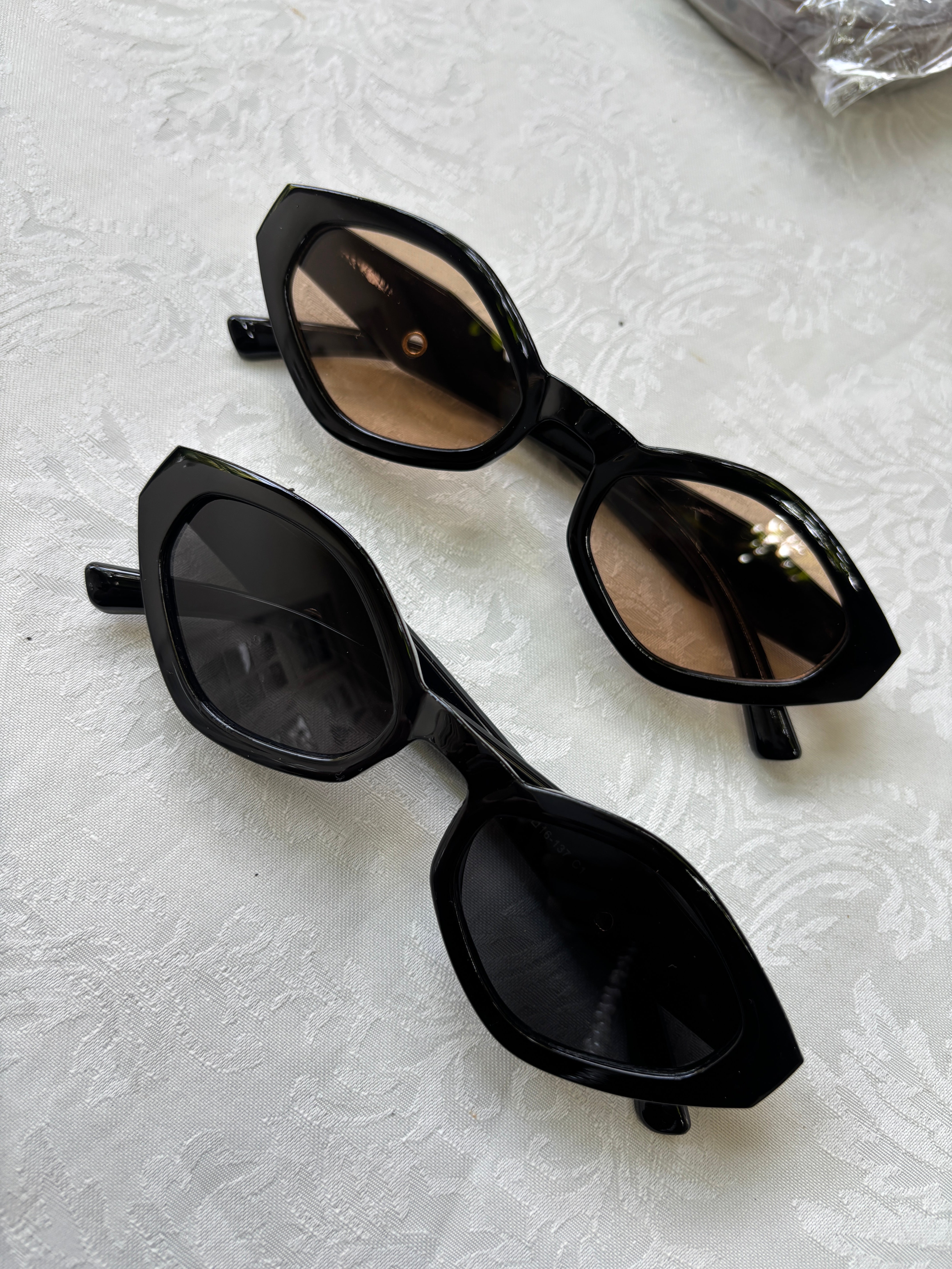 2-Pair Rhinestone Retro Glasses