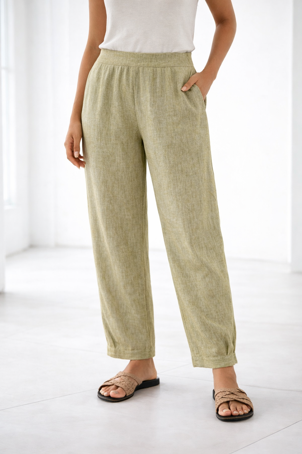 Diya Cotton Tetured Kurthi Pant - Olive