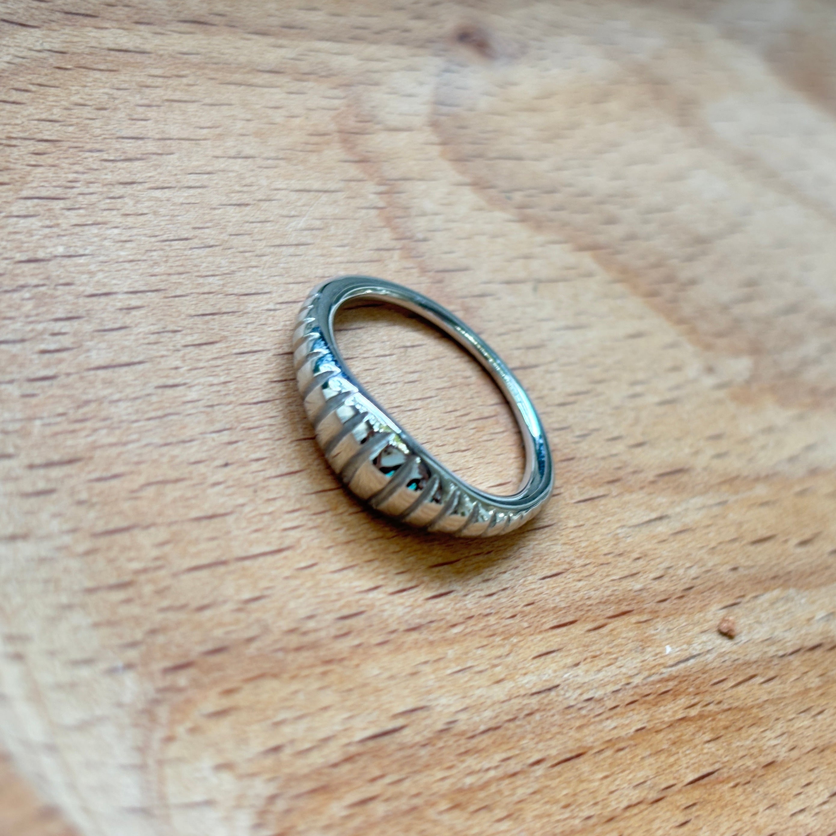 Glamorous Silver Ring