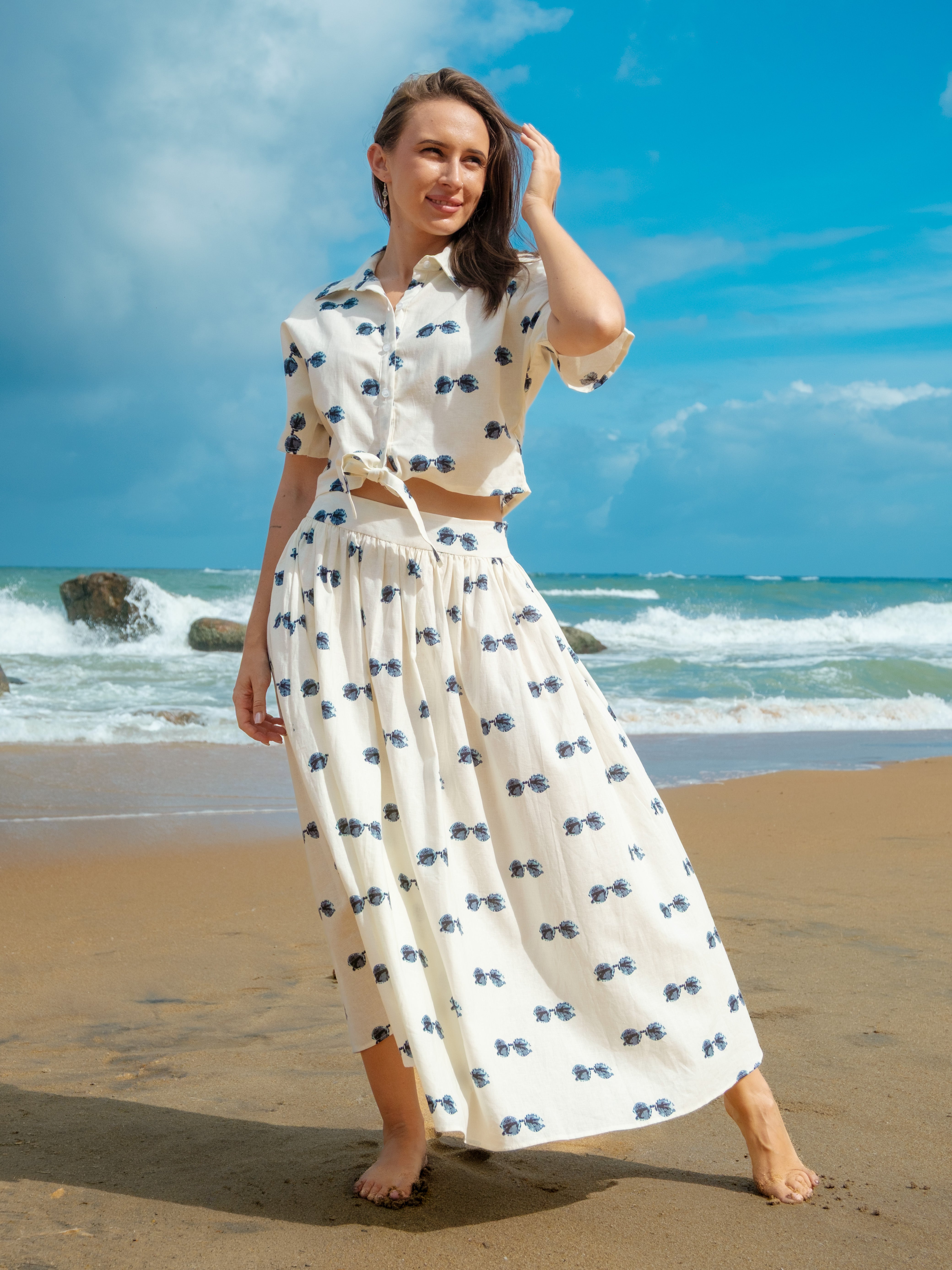Sophia Linen Island Skirt - White and Blue Printed