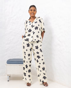Stacy Floral Straight Cut Pant - Black Printed