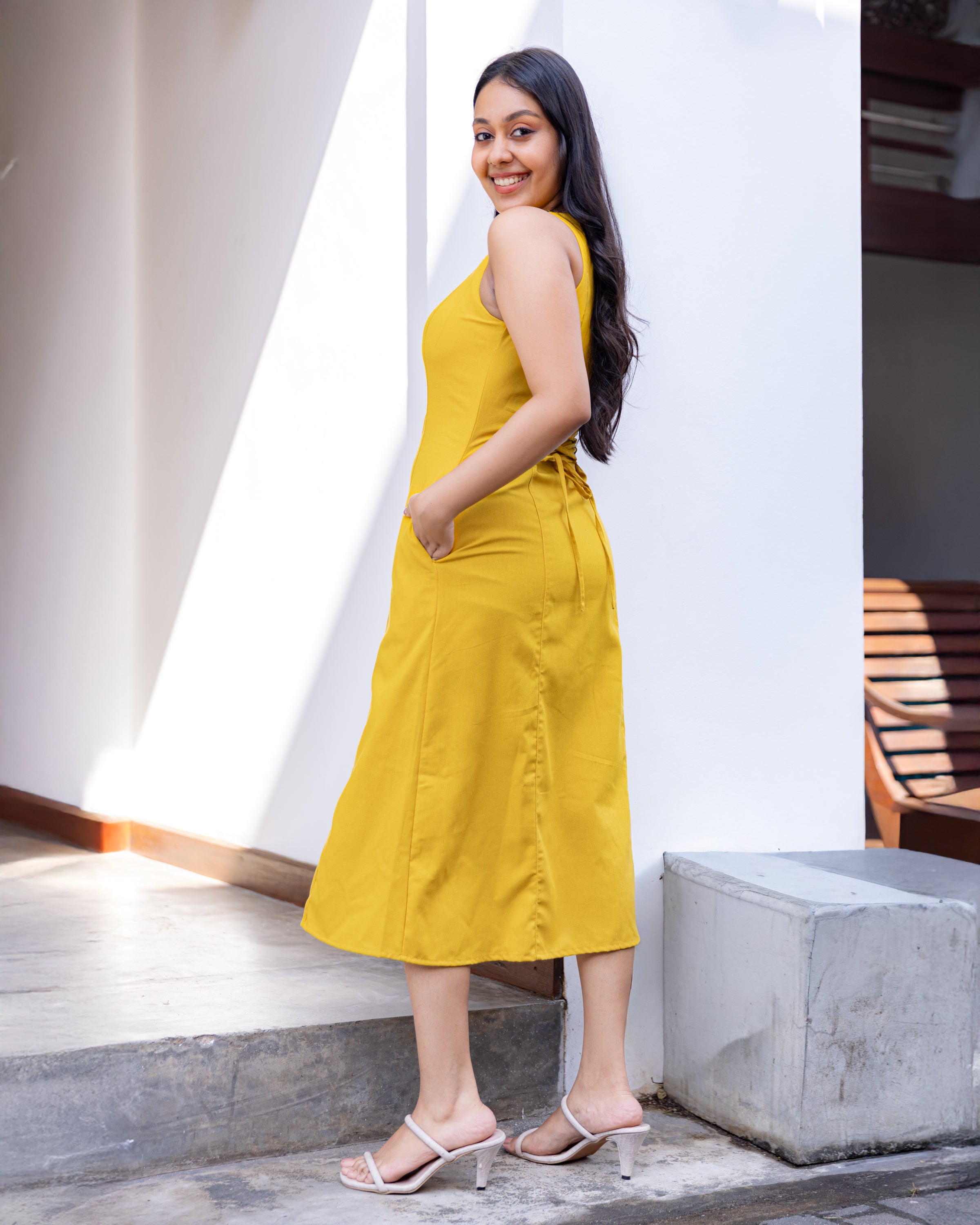 Aheli Linen Button down Dress - Yellow