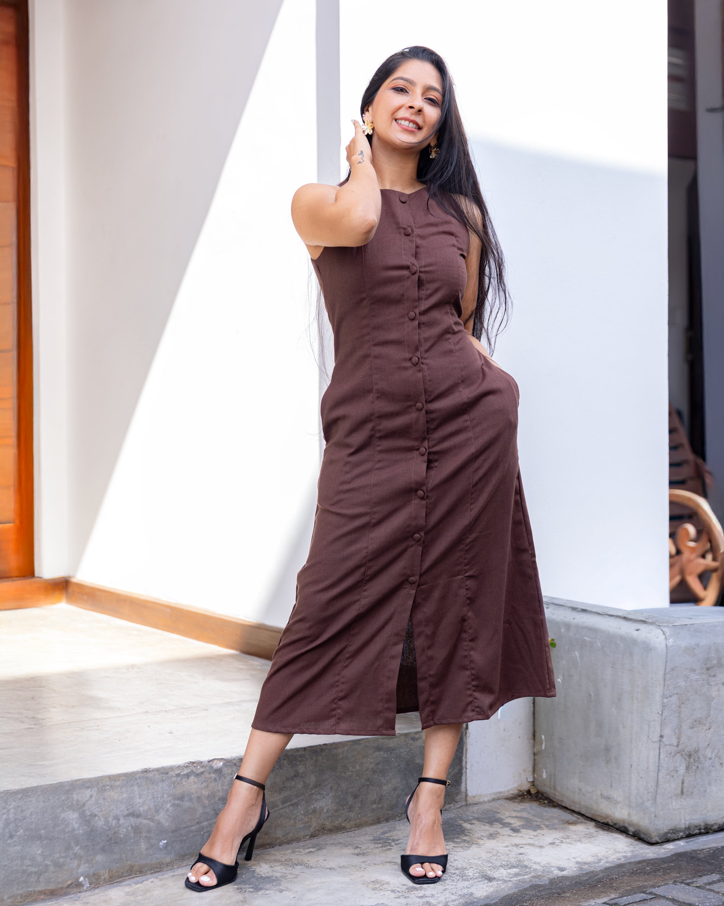 Aheli Linen Button down Dress - Coco Brown