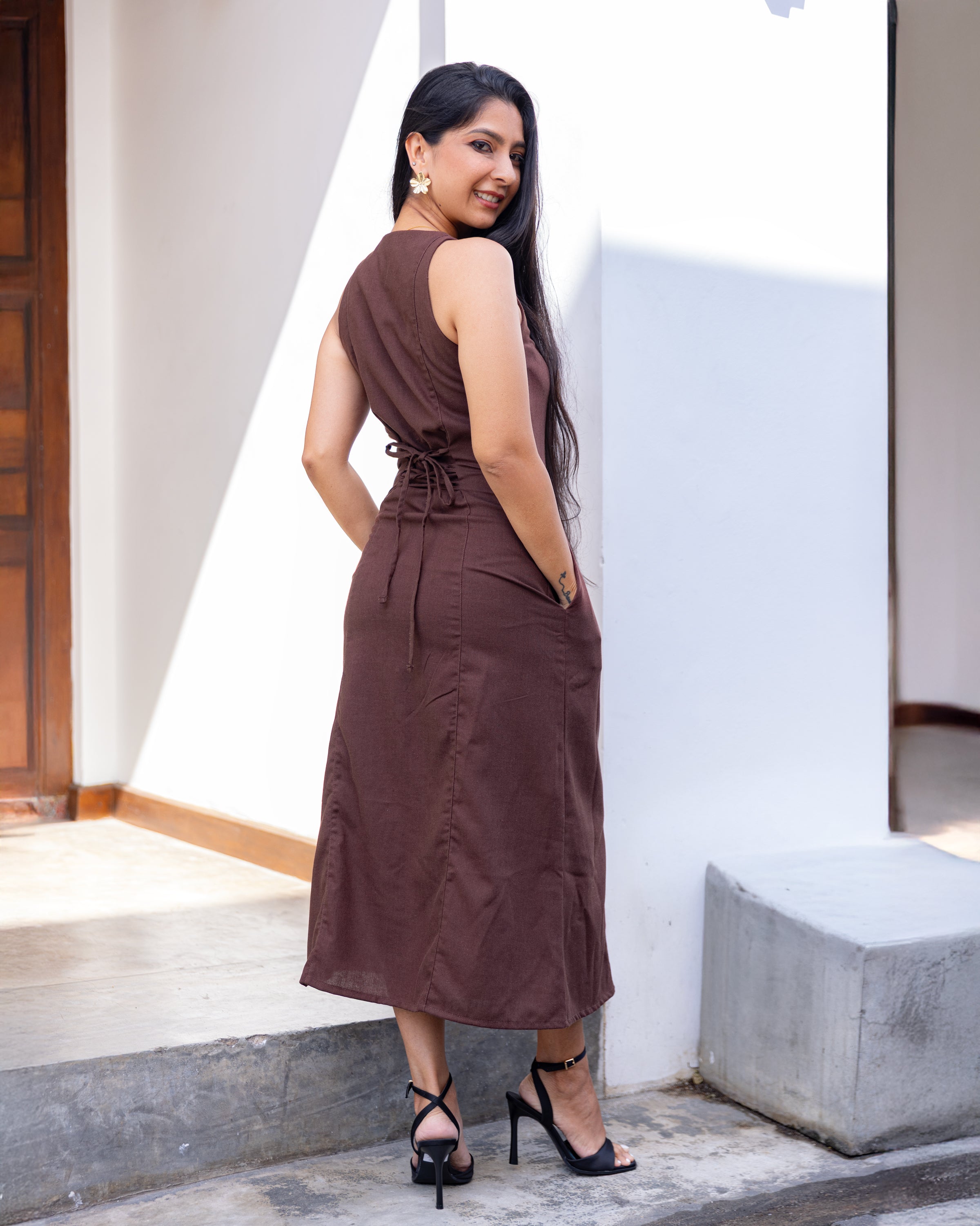 Aheli Linen Button down Dress - Coco Brown