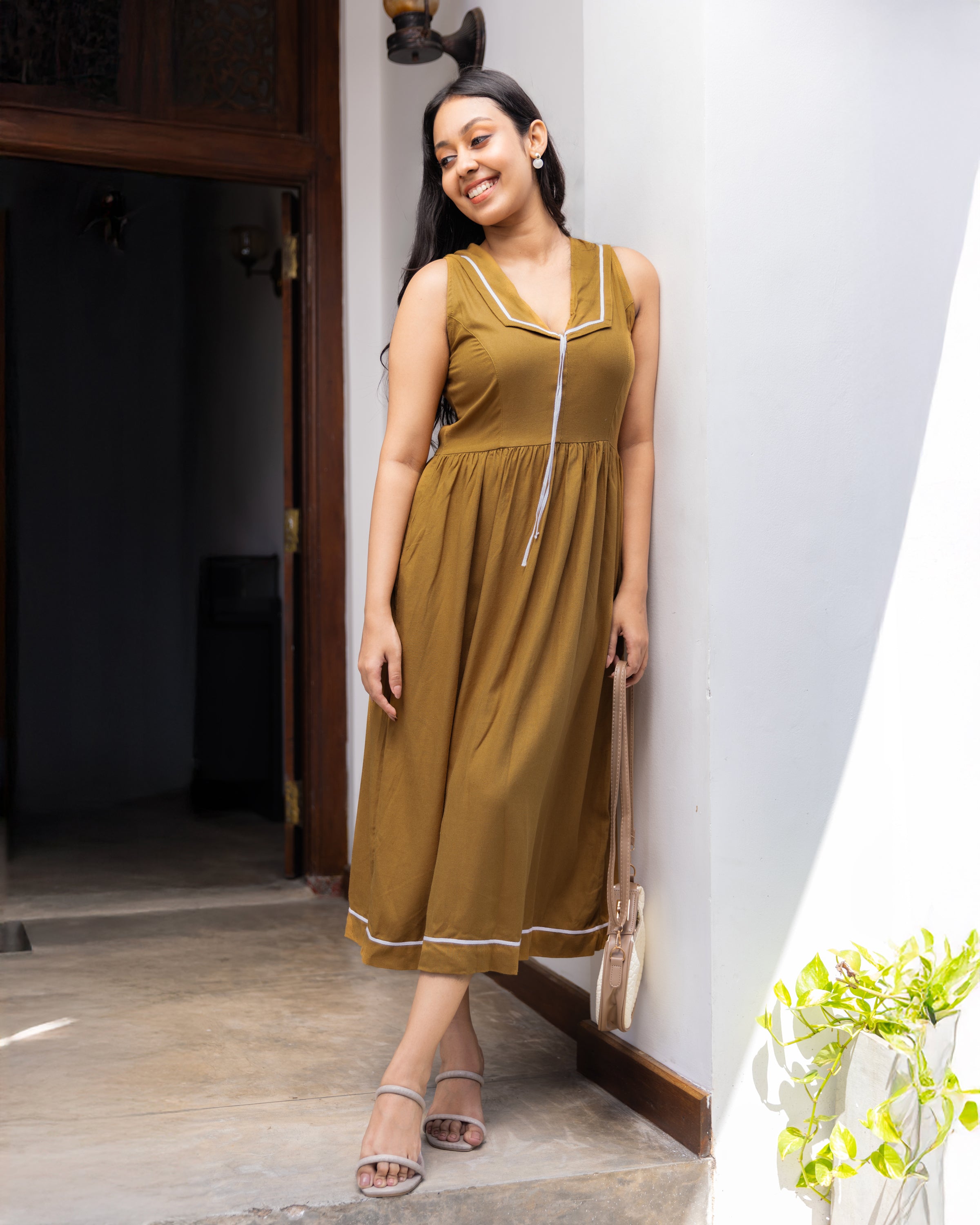 Nyle Linen Midi Dress - Bronze