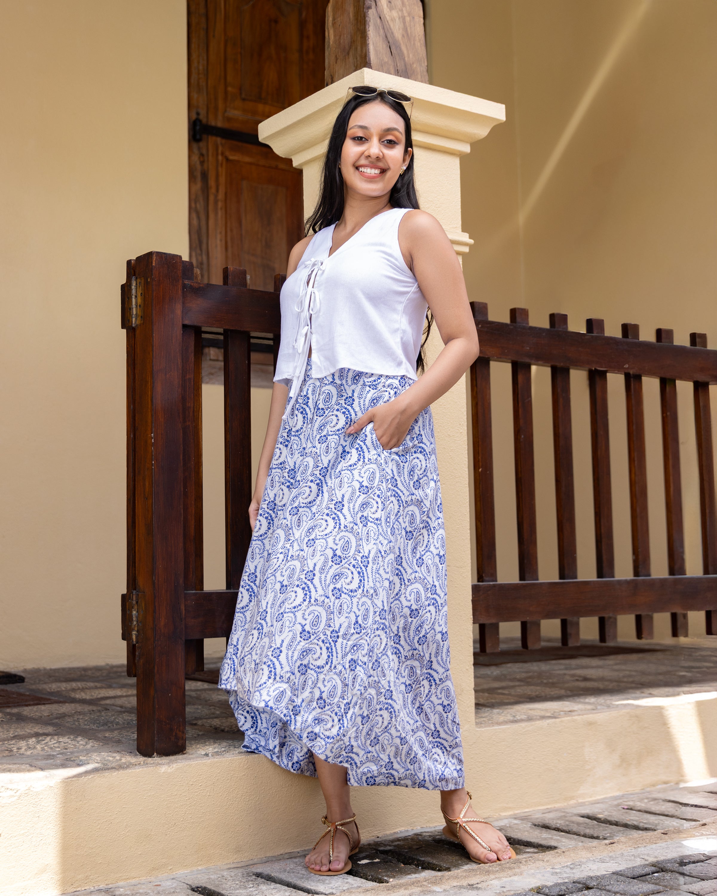 Kiyoshi Linen Front Tie Top - White