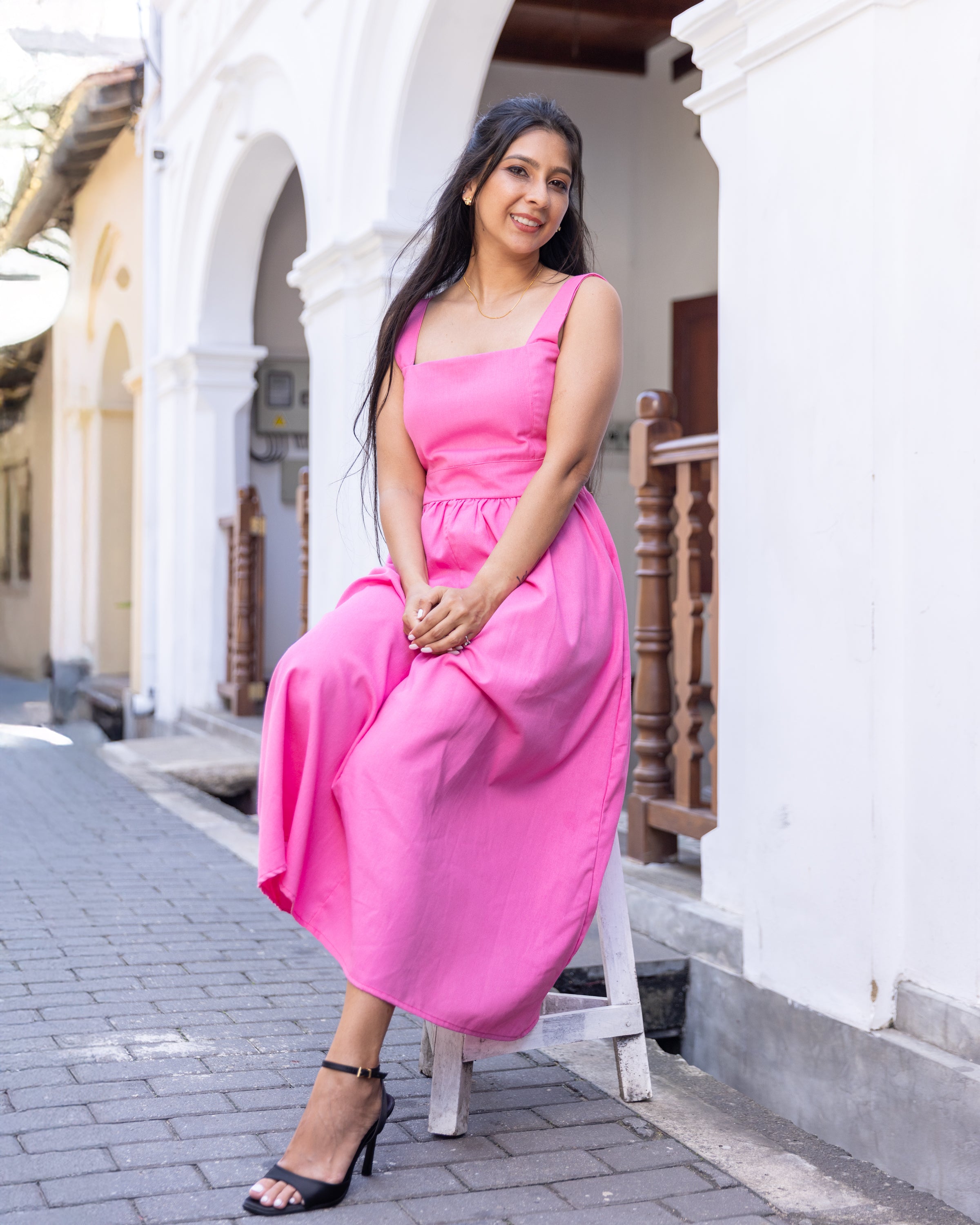 Lady in Pink Linen Midi Dress