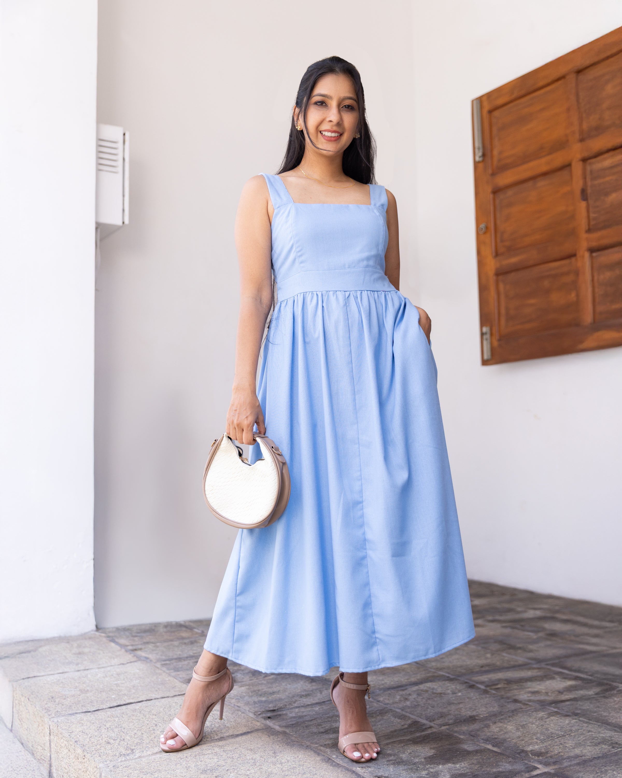 Lady in Blue Linen Midi Dress