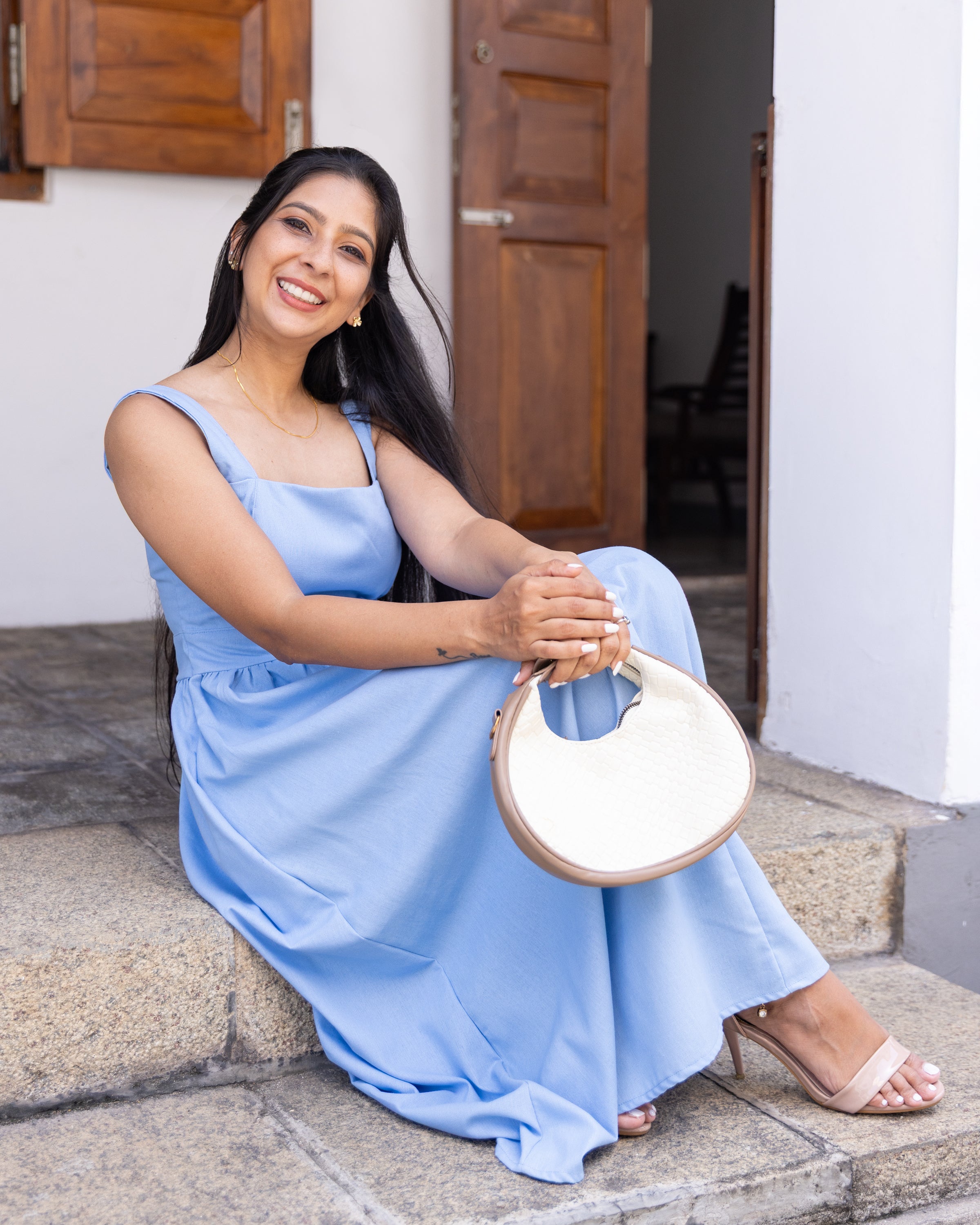 Lady in Blue Linen Midi Dress