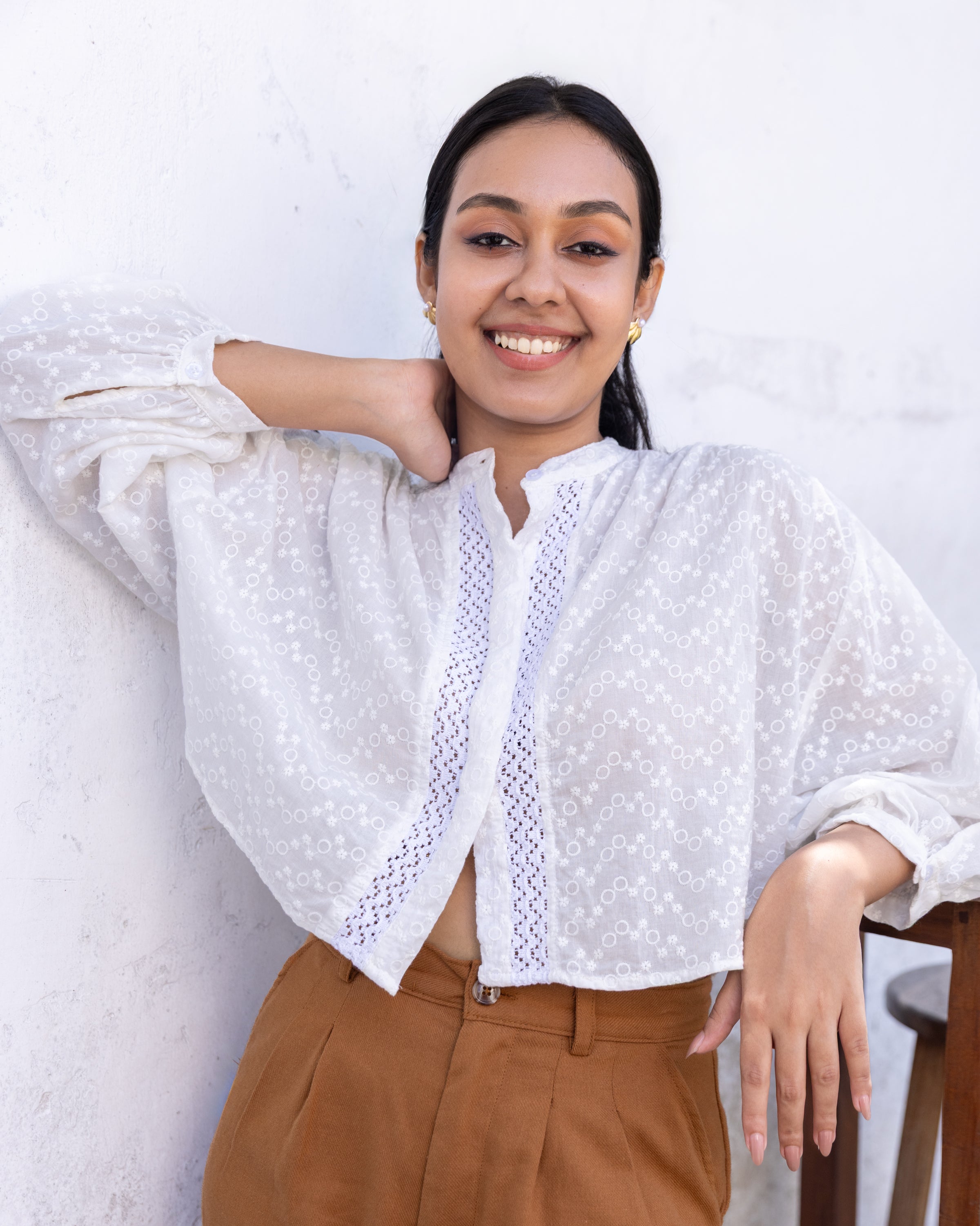 Sonam Cutlon Detailed Oversized Crop Top - White