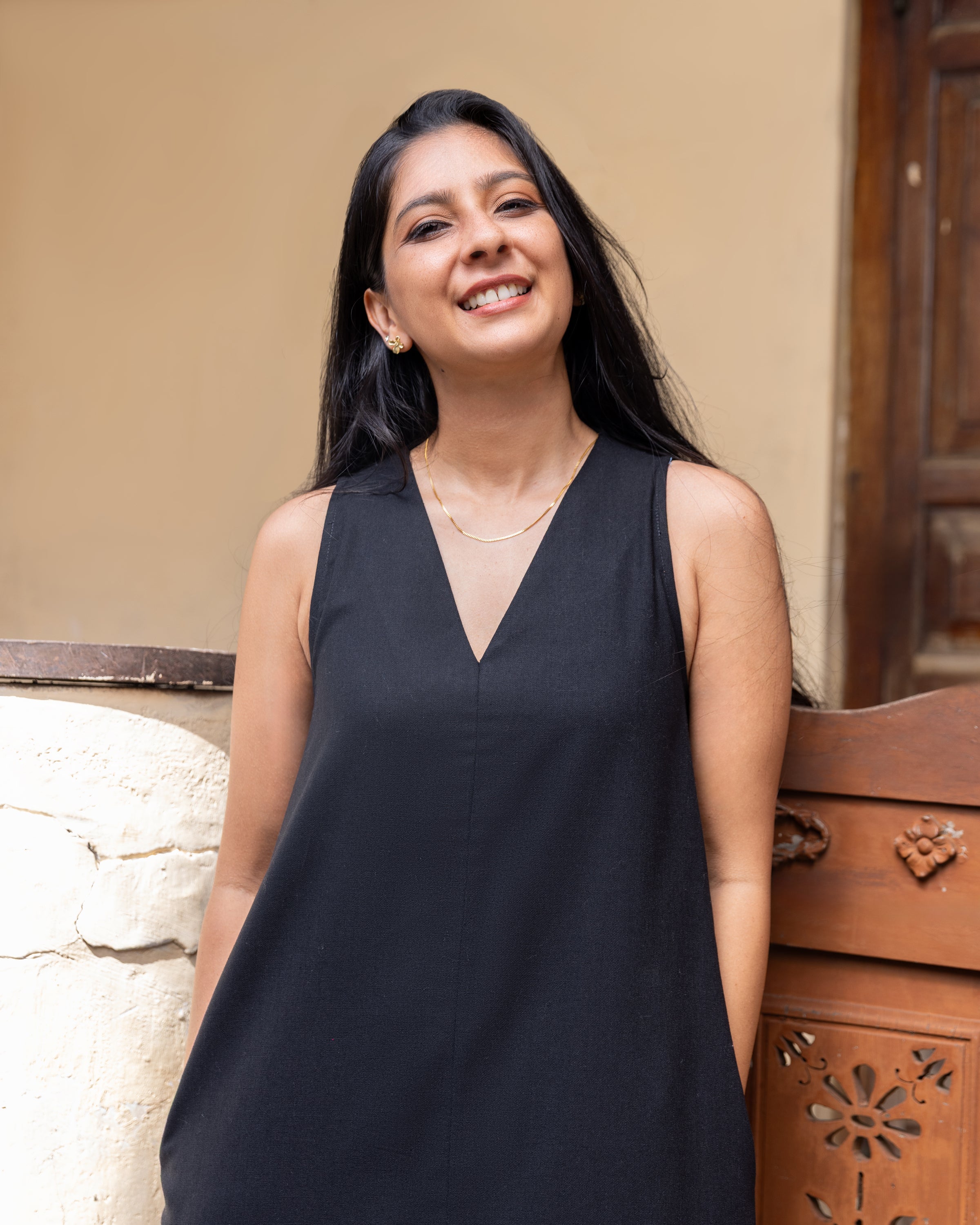 Cozy Breeze Linen Shift Maxi Dress - Black