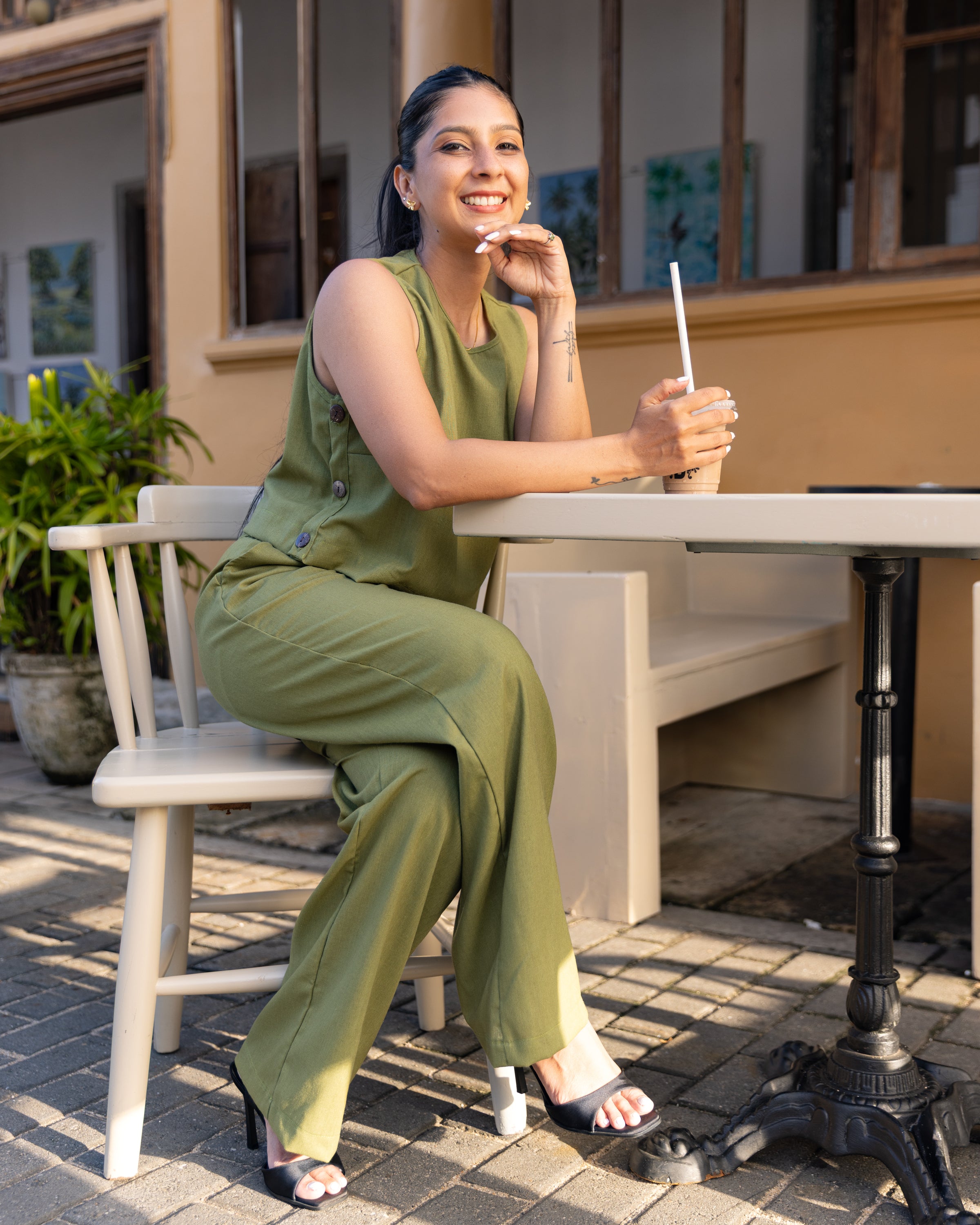 Vienna Linen Sleeveless Crop Top - Olive