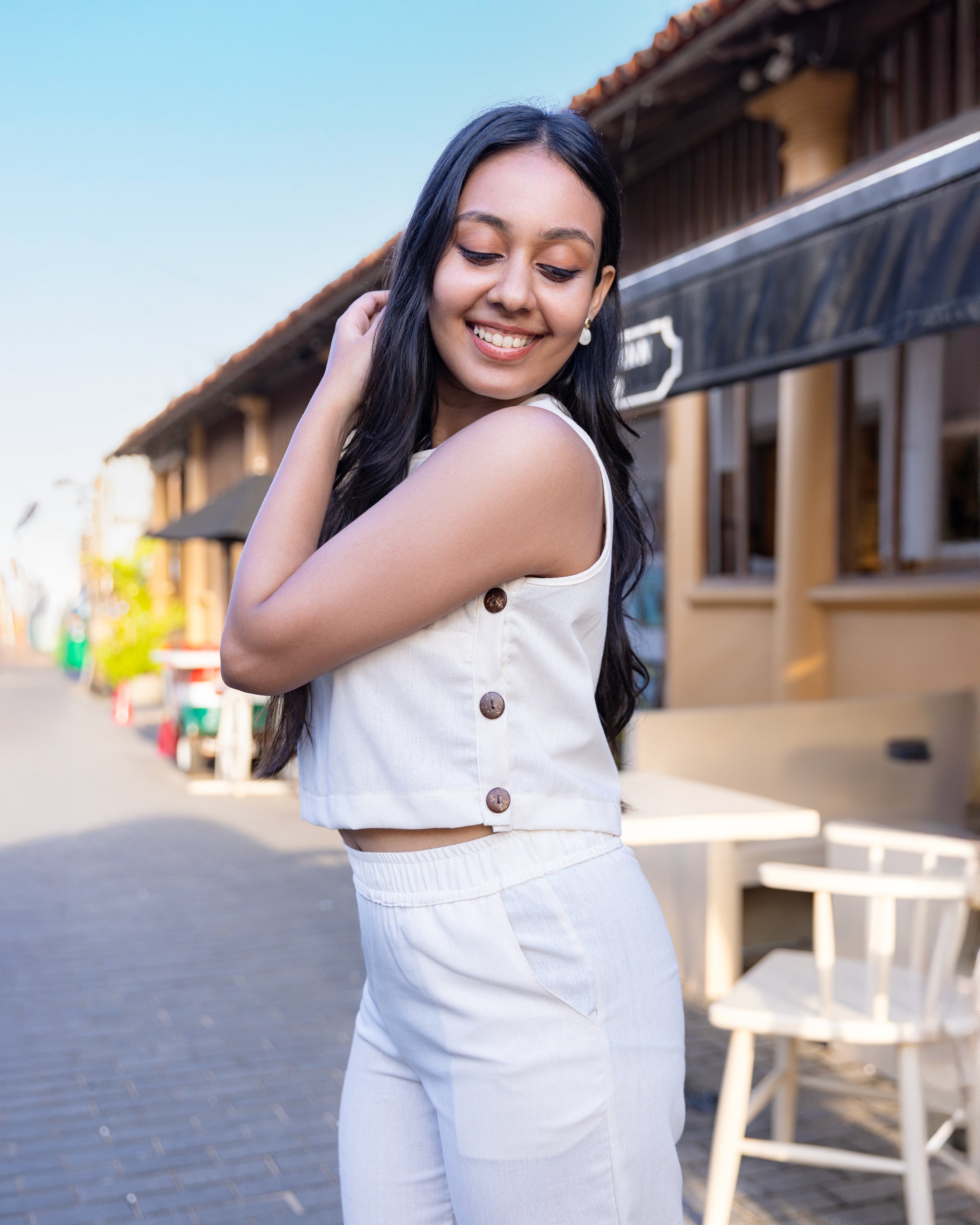 Vienna Linen Sleeveless Crop Top - Ivory