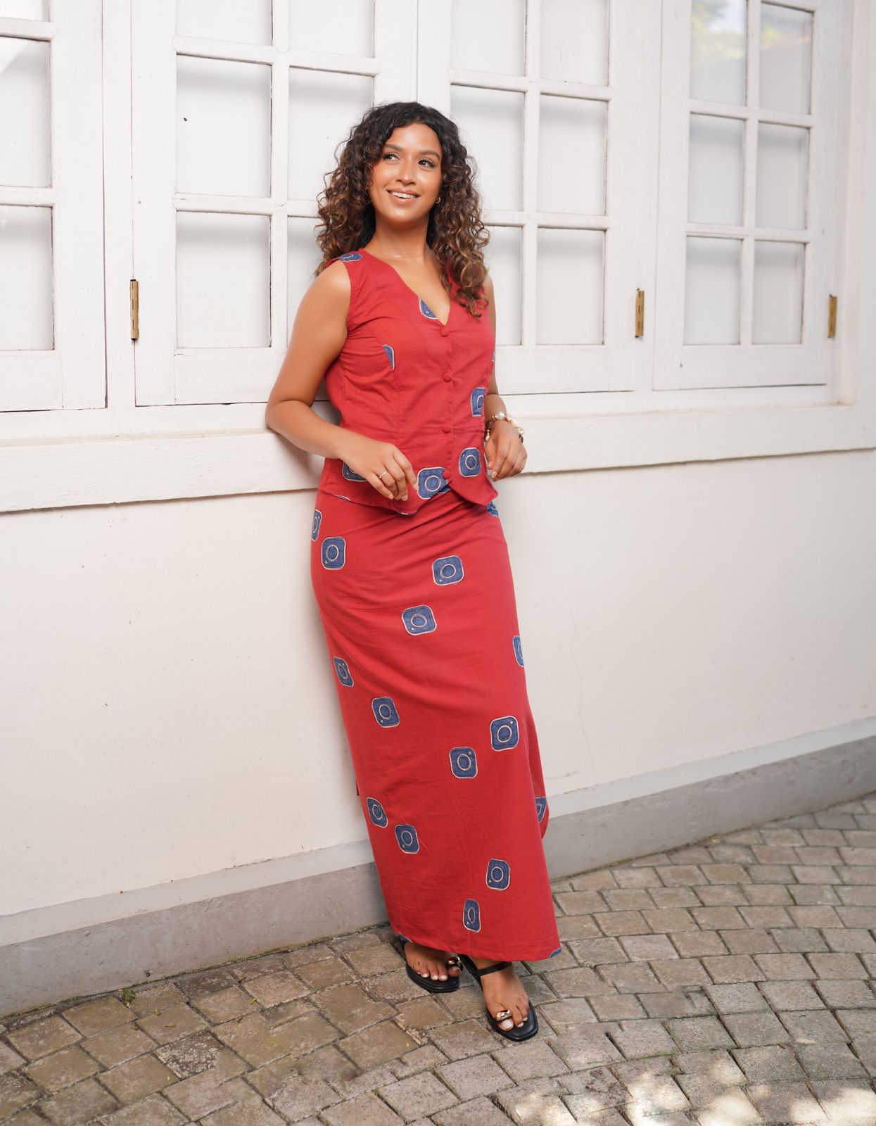 Shuba Abstract Printed Lungi - Brick Red
