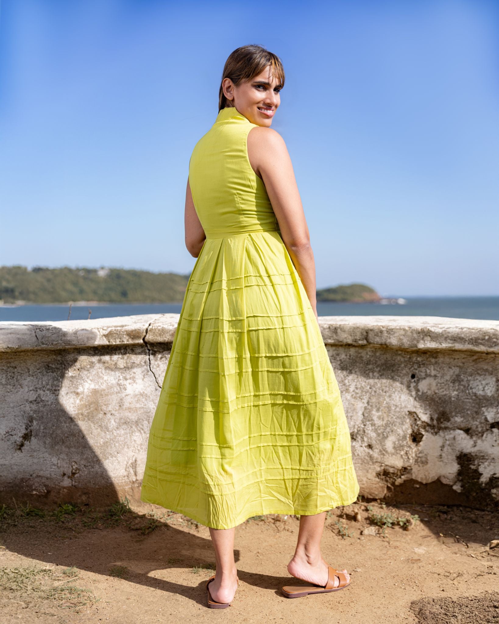 Georgia Pintuk Detail Midi Dress - Lemon