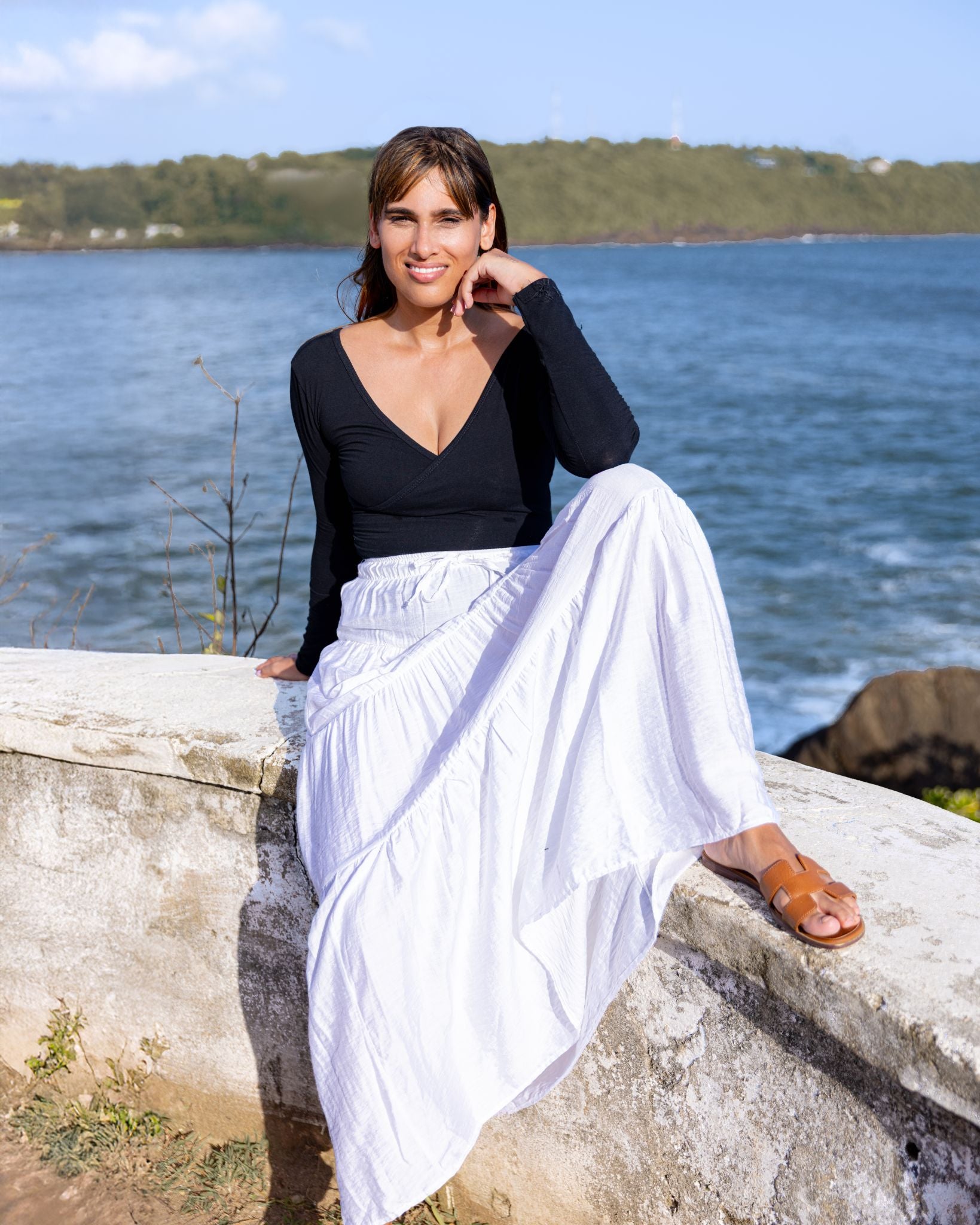 Greta Sleeved Bodysuit -Black